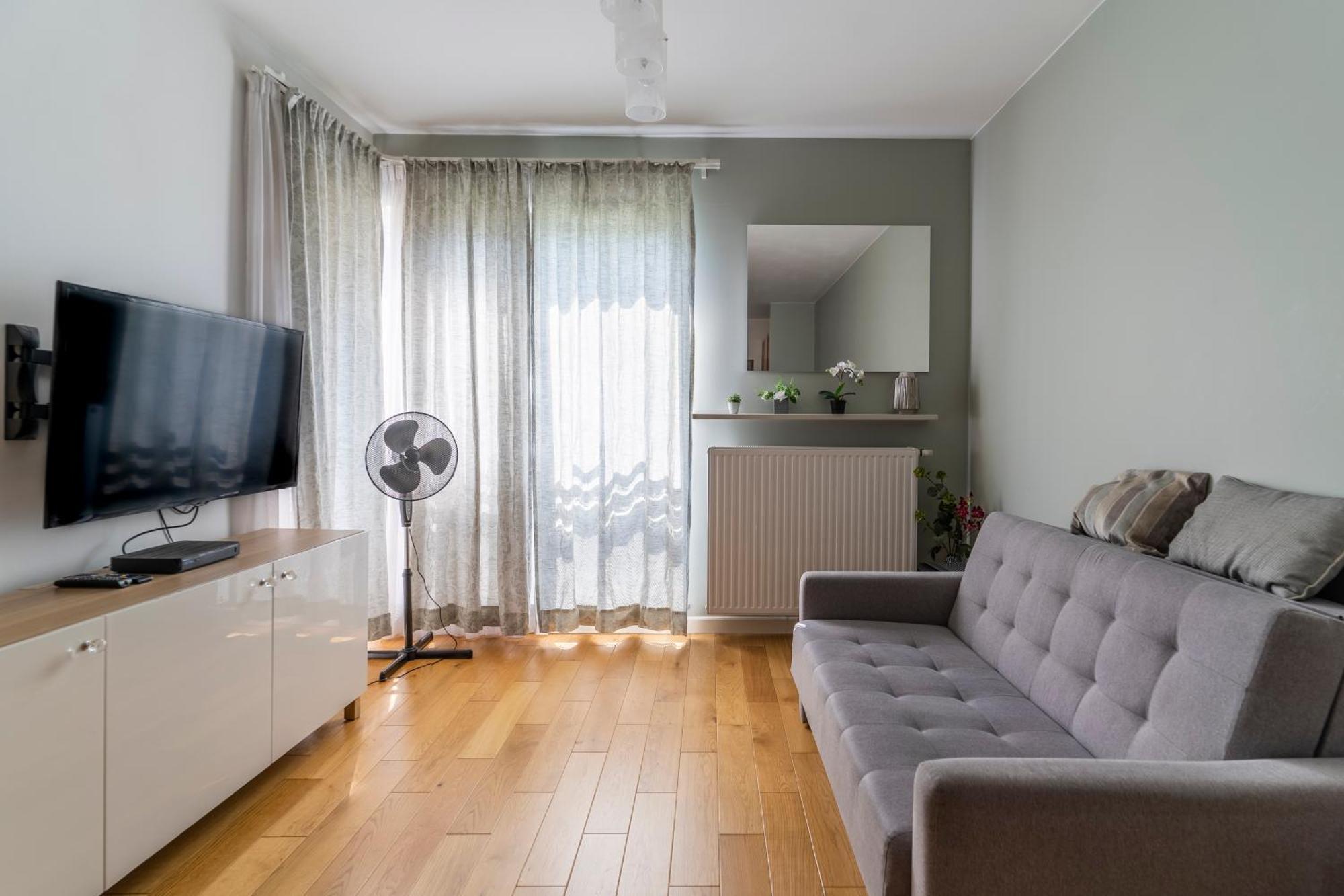 First -- Green Zoliborz Apartment 1 ワルシャワ 部屋 写真